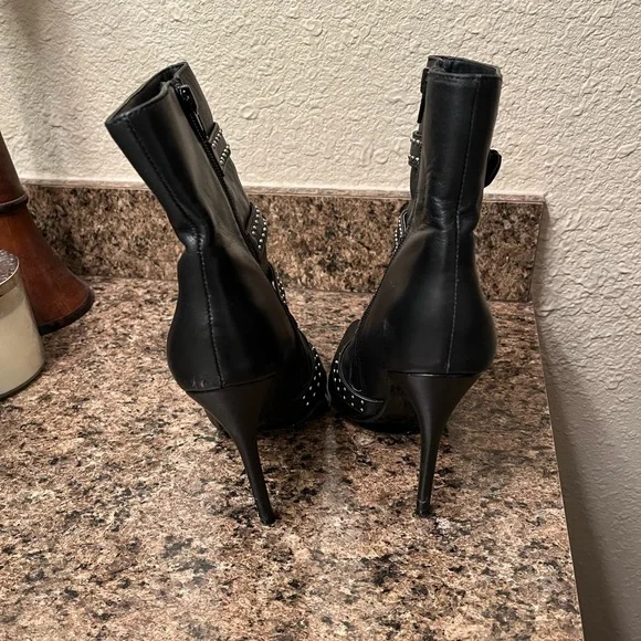 Studded Black Leather Boots

***No BOX***
one scuff mark noted by back heel - Picture 2 of 7